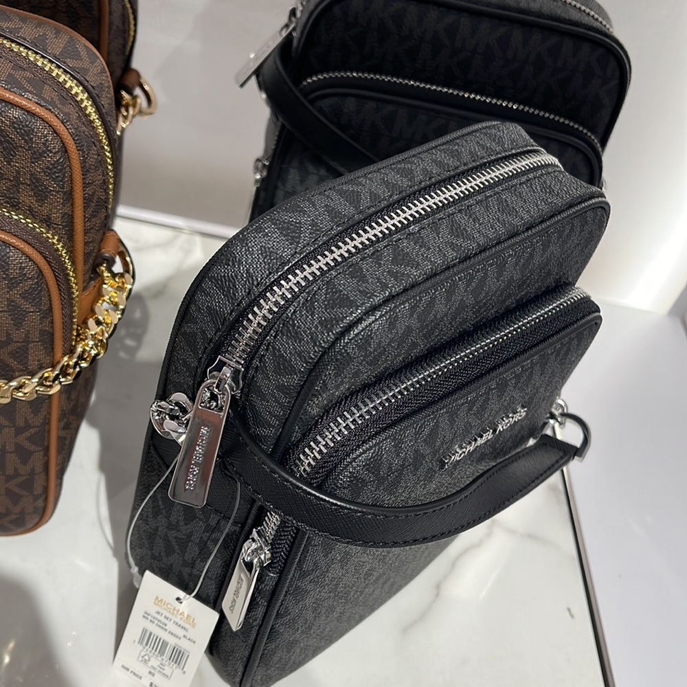 Michael Kors Jet Set Flight Crossbody Black NS - Picture 5 of 16